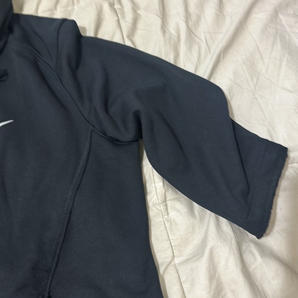 Men’s Nike 3/4 sleeve DriFit pullover - Picture 5 of 5